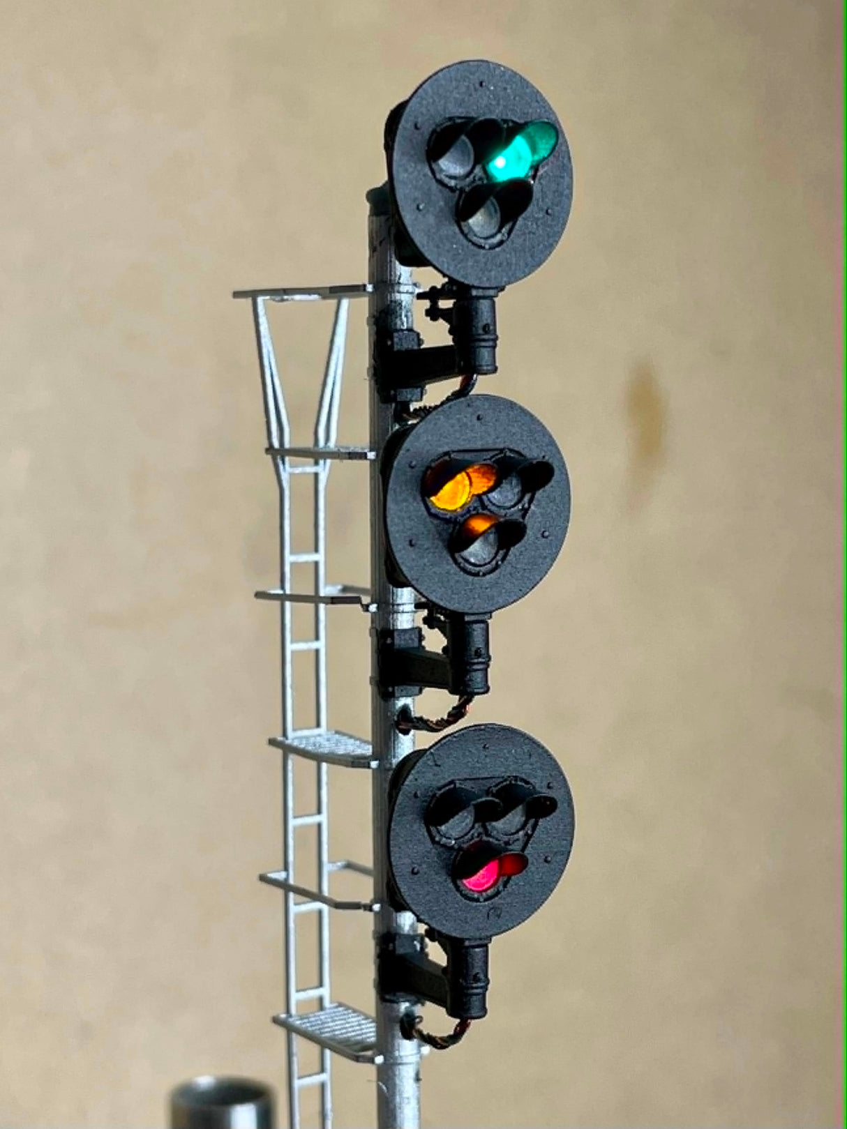 Type G Signal Heads