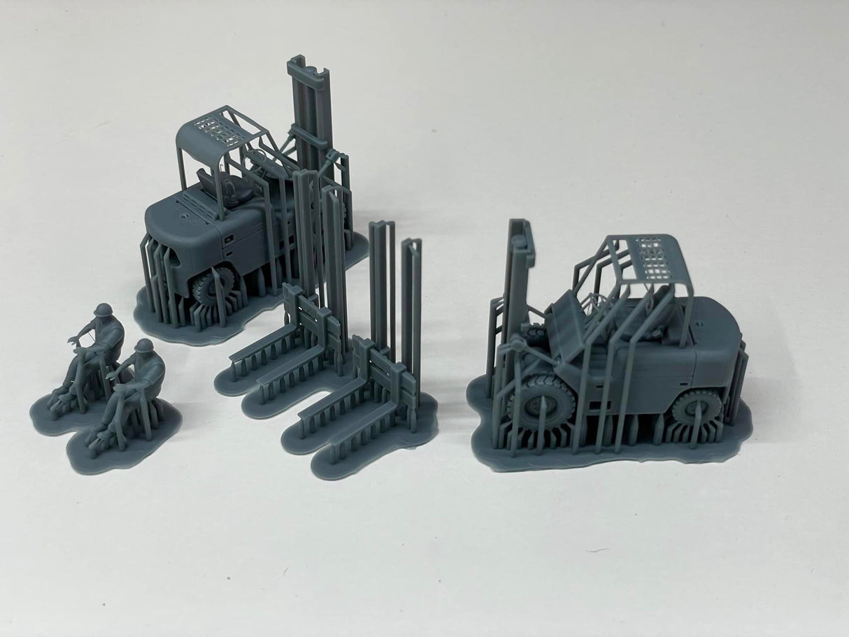 HO Scale 1970's Medium Duty forklift and Figure - See Description for SALE!