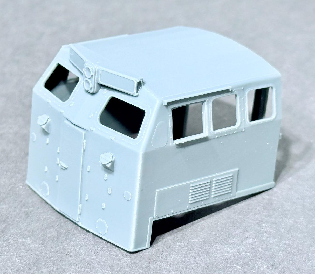 611219 HO Scale GE BQ23-7 Quarters Cab Version VIII