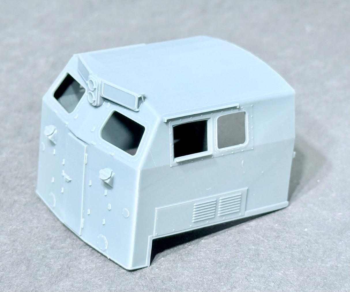 611220 HO Scale GE BQ23-7 Quarters Cab Version IX