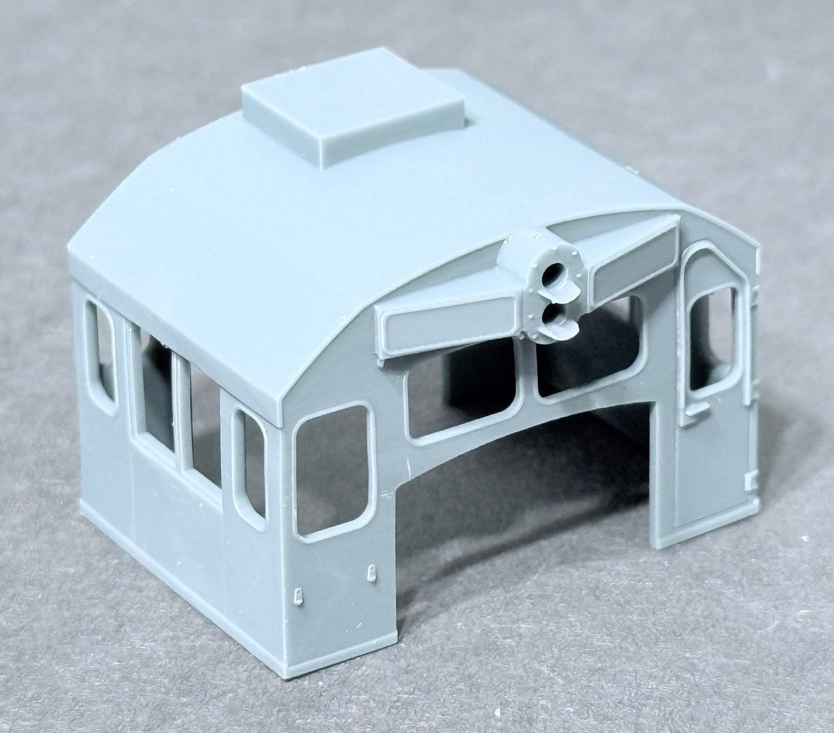 611036 HO Scale GE Universal Series Cab, RH GP OSW RD ATSF