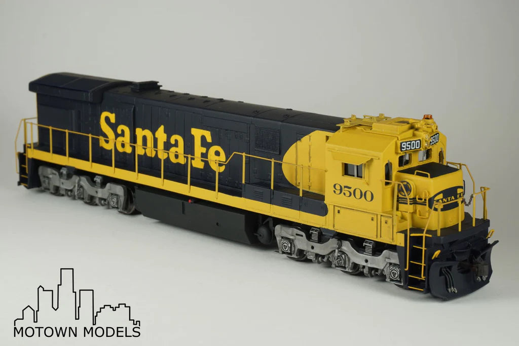 HL-32 AT&SF SF30C Locomotive Shell