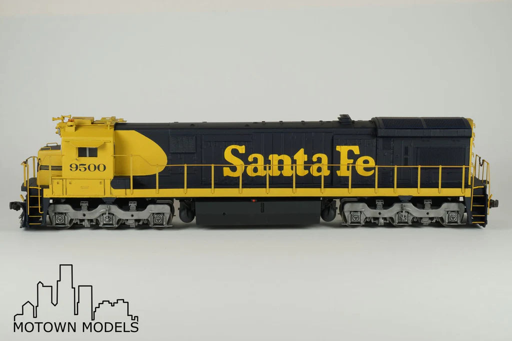 HL-32 AT&SF SF30C Locomotive Shell
