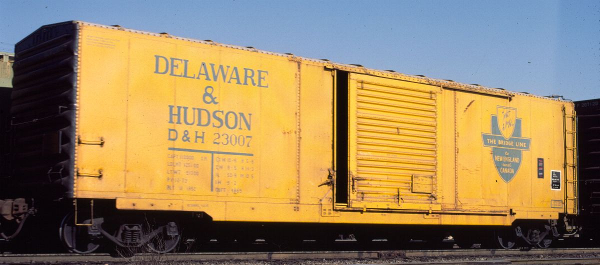 32023 D&H 50' STRETCHED Pullman Standard Boxcar - PS Ends