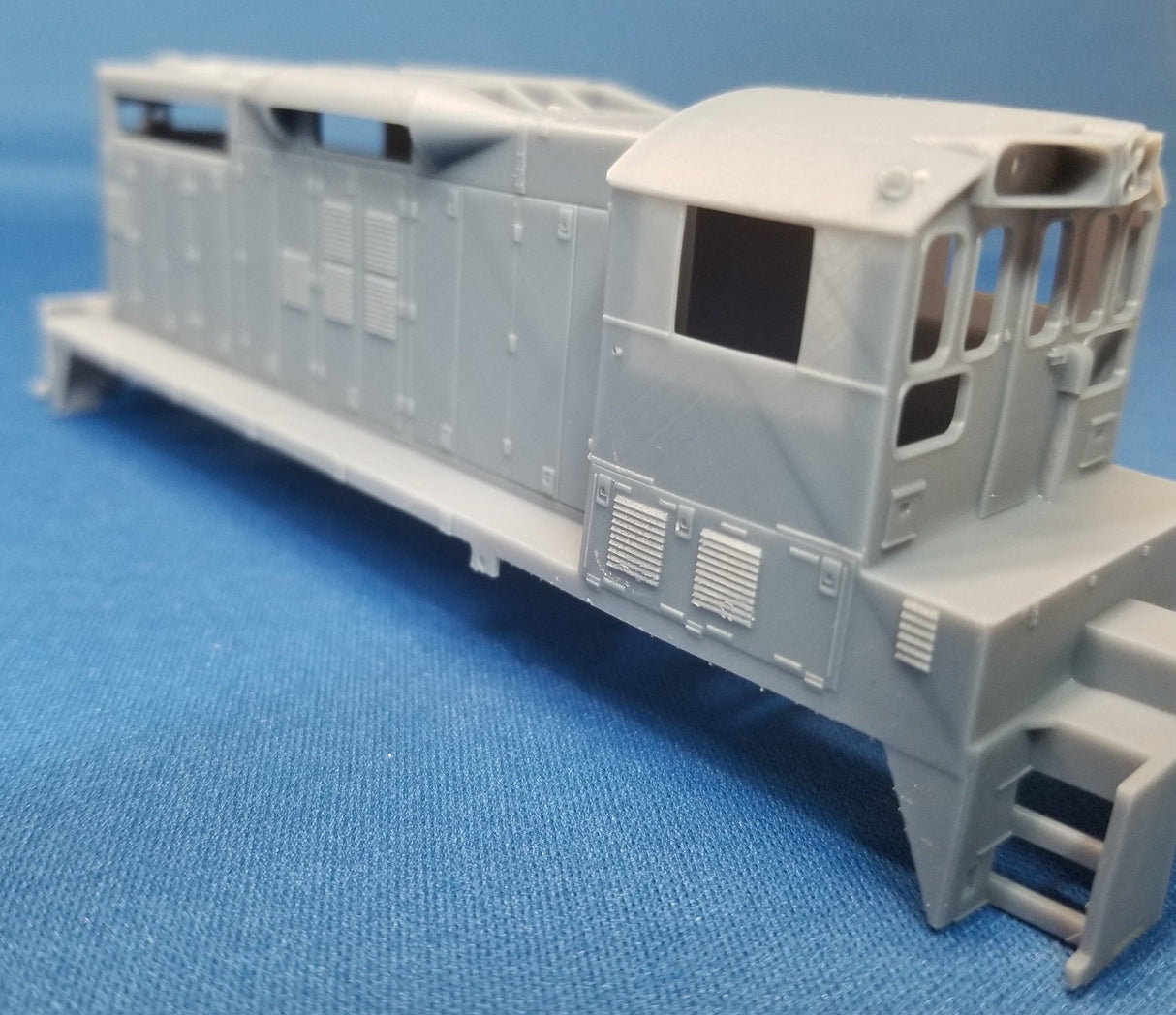 HL-37 CNR SW1200RSm 'Sweep' Body Shell - (7100, 7102-7107) GS-413a & GS-413b