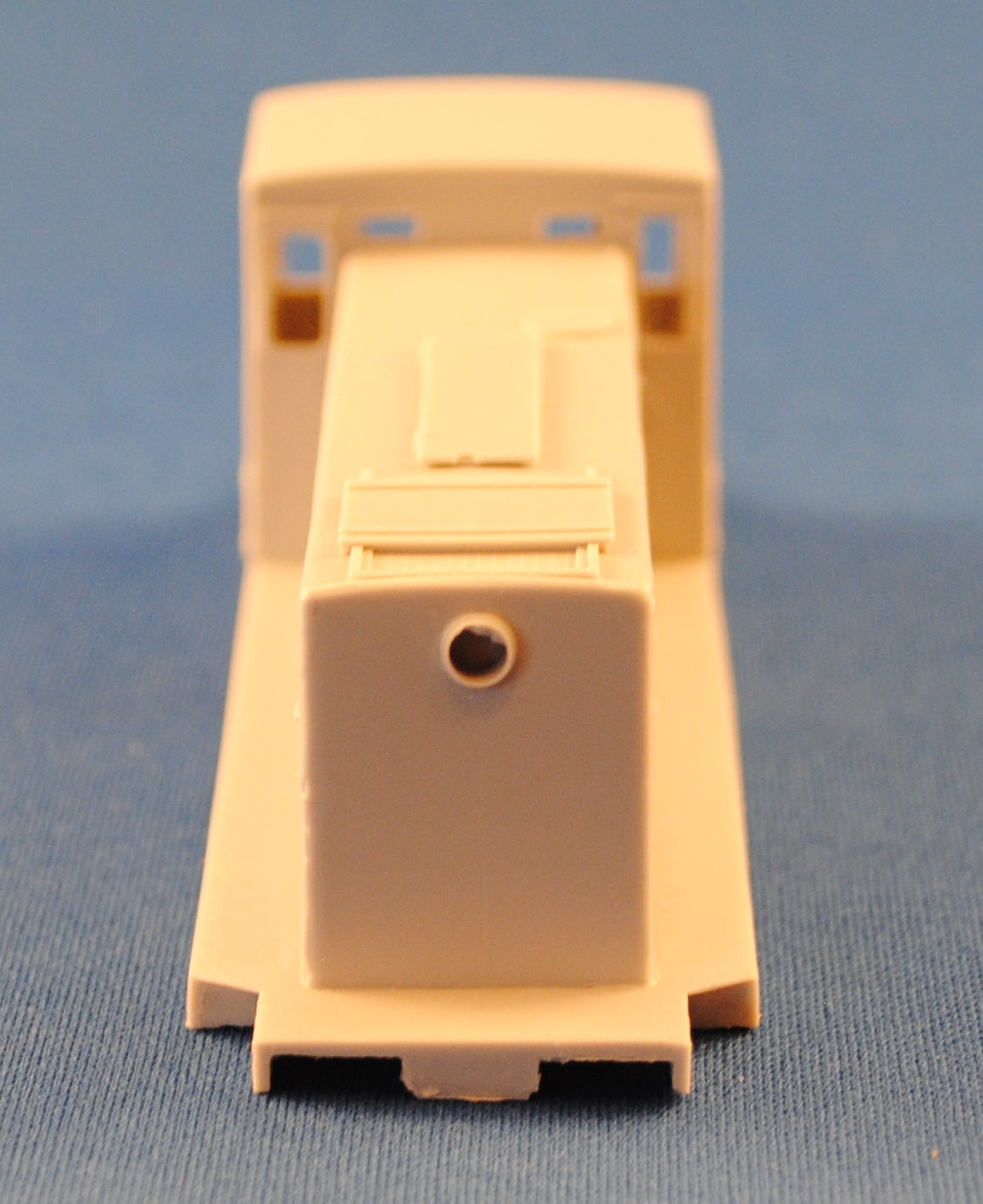 HL-03 - GE 70 Ton Switcher Body Shell - Early PGE (Fits Spectrum) Kit