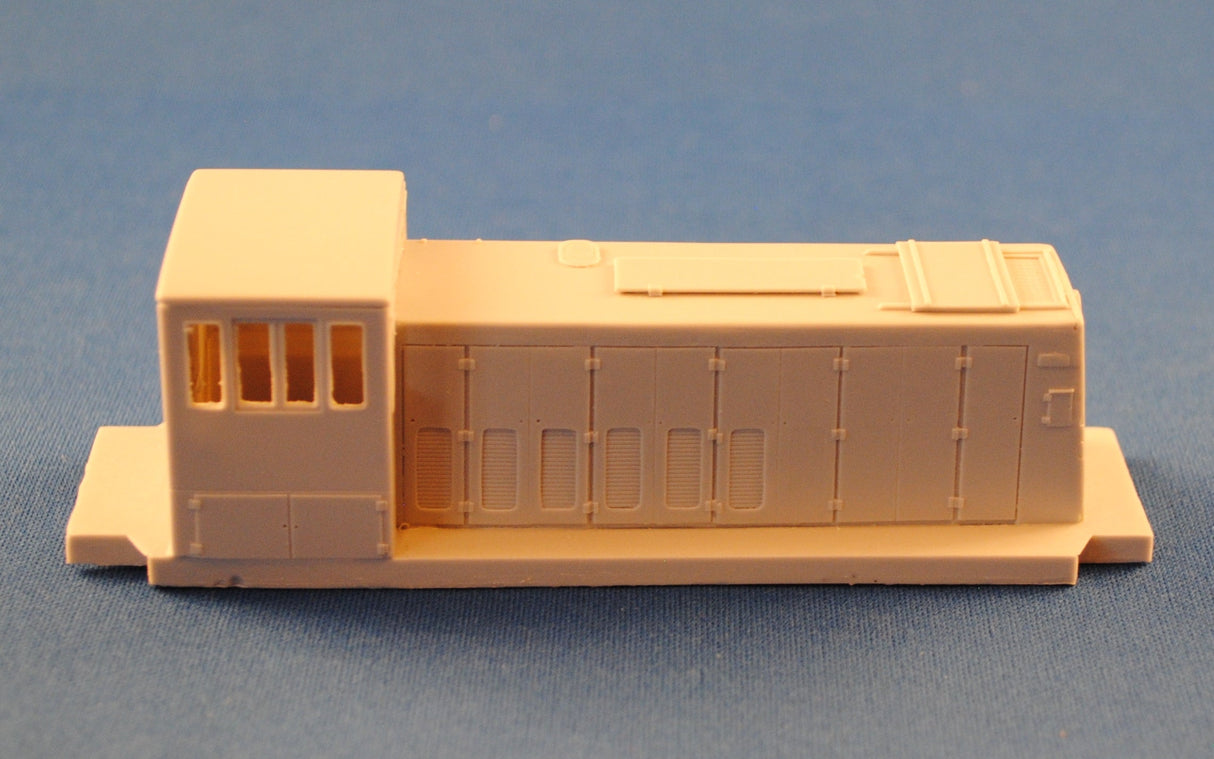 HL-03 - GE 70 Ton Switcher Body Shell - Early PGE (Fits Spectrum) Kit