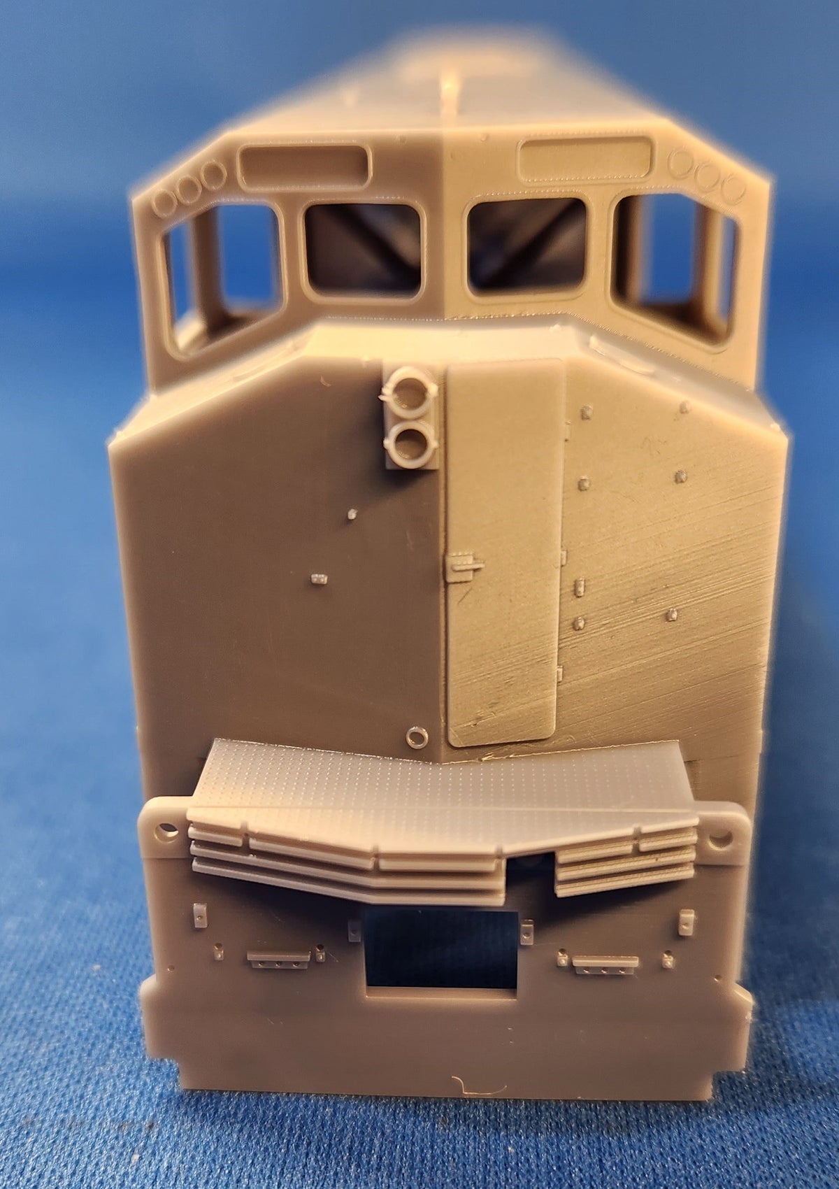 HL-31 MLW HR616 Locomotive Shell