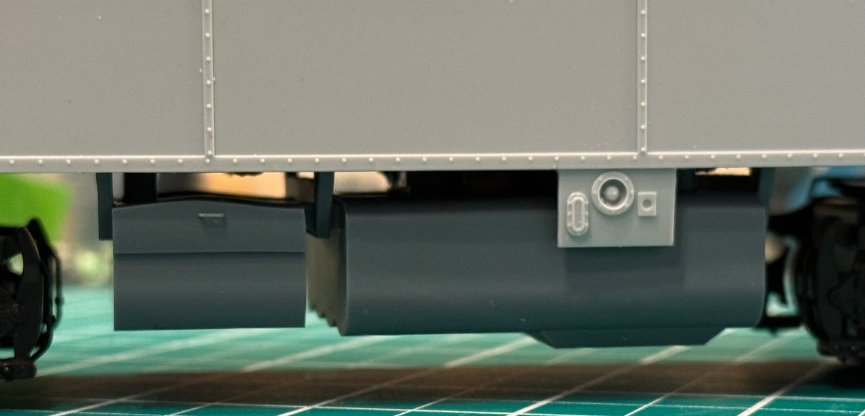 55066 EMD F Unit "de-skirted" Fuel Tank