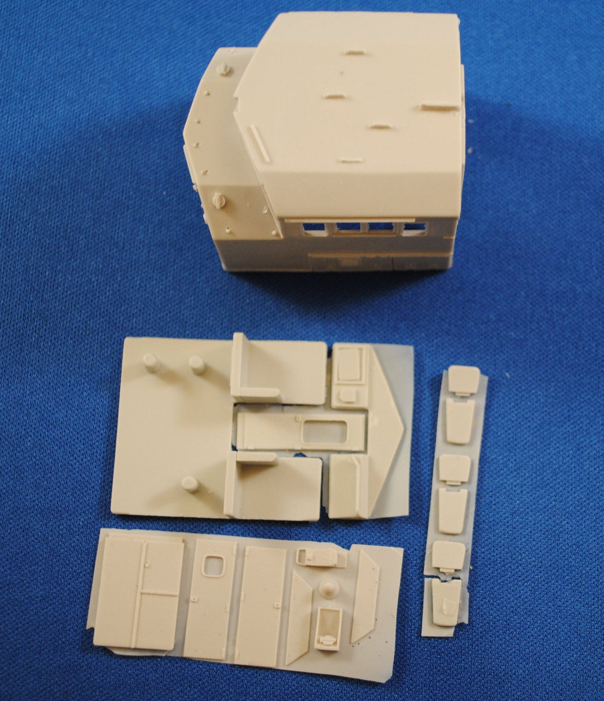 HC-03 - BCRAIL & CN C-44-9W Cab Kits (4 Window)